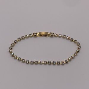 Faux tennis bracelet faux gold tennis bracelet with clasp closure 3” diameter